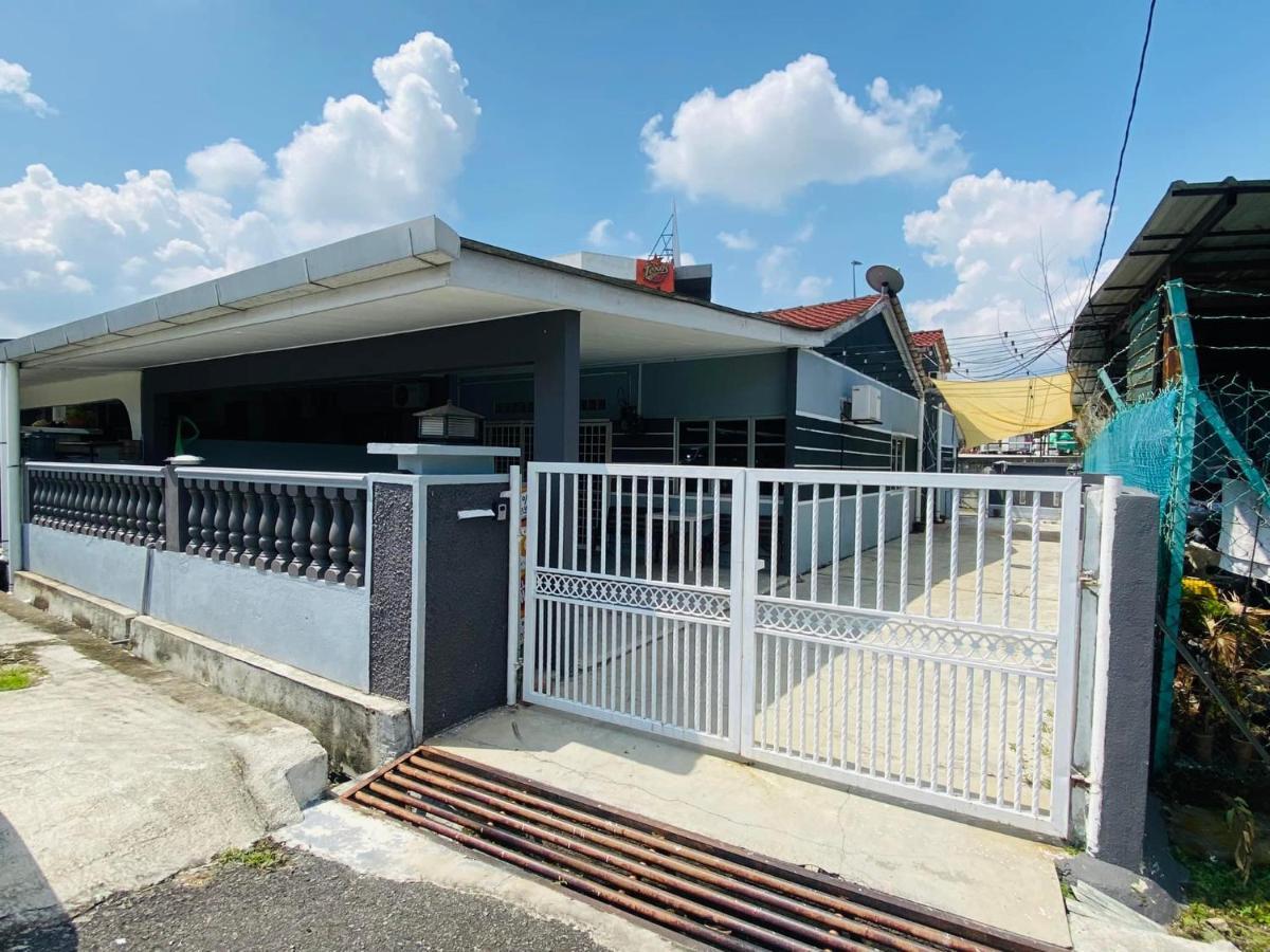 Marida Homestay 1 Musiim Only Seremban Buitenkant foto